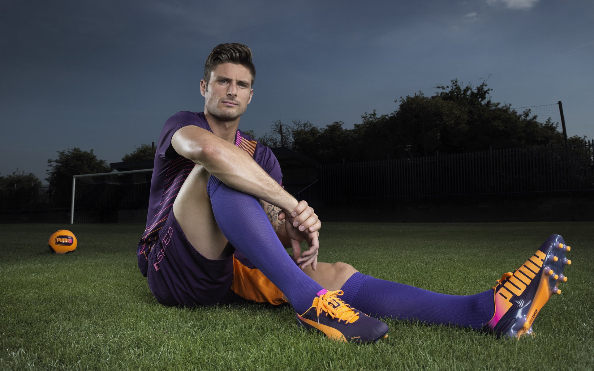 九游电竞-贝尔哈德·福特：以坚固防守为基础，帮助全黑队保持无数零封纪录