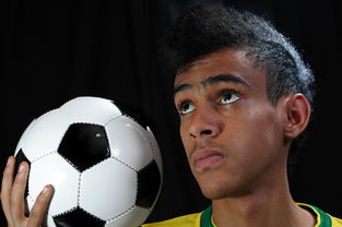 九游下载官网-国家队加强控球能力训练提升中场调度效率，提高控球能力的十大措施